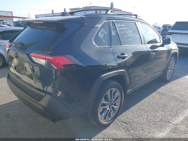 Toyota Rav4 Xle Premium 2022 2T3C1RFVXNC205315 Image 4