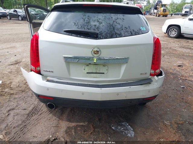 44946759 :رقم المزاد ، 3GYFNBE39FS598062 vin ، 2015 Cadillac Srx Luxury Collection مزاد بيع
