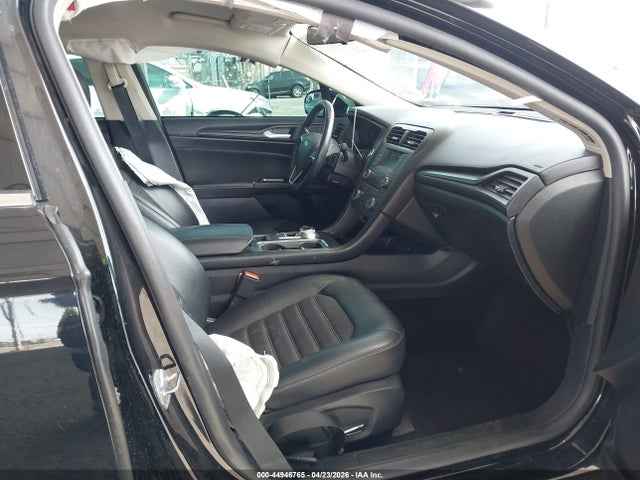Ford FUSION SE 2018 3FA6P0T90JR127788 Image 5