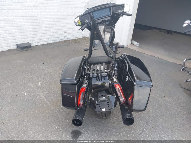 Harley-Davidson FLHX 2024 1HD1KB713RB634606 Image 6