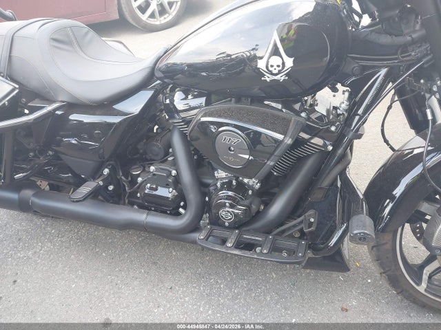 Harley-Davidson FLHX 2024 1HD1KB713RB634606 Image 8