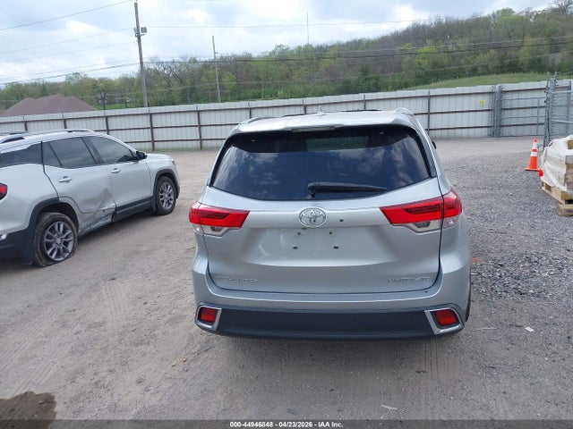 Toyota Highlander Limited Platinum 2018 5TDDZRFH0JS876865 Image 16