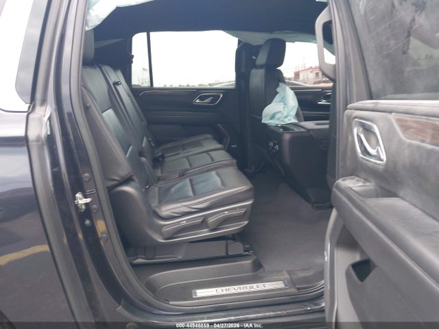 Продажа на аукционе авто 2022 Chevrolet Suburban 2wd Lt, vin: 1GNSCCKD2NR202513, номер лота: 44946859