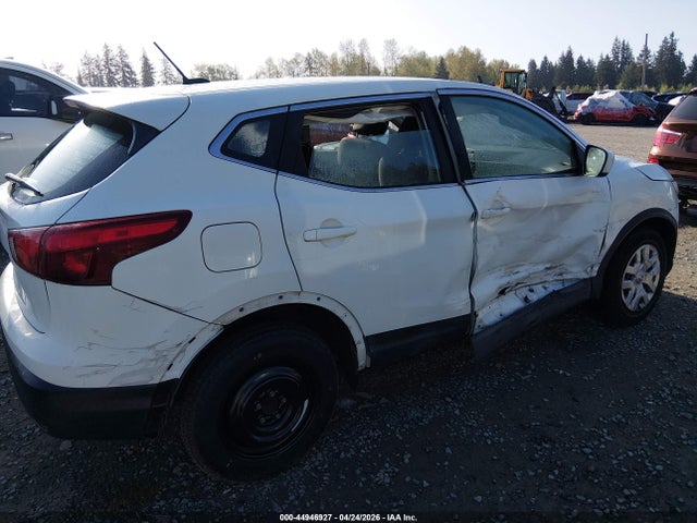 JN1BJ1CP1KW218391 Nissan Rogue Sport S