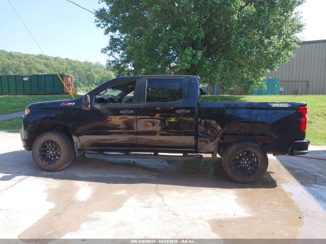 2021 Chevrolet Silverado 1500 4wd  Short Bed Custom Trail Boss მანქანა იყიდება აუქციონზე, vin: 1GCPYCEF2MZ239489, აუქციონის ნომერი: 44946932