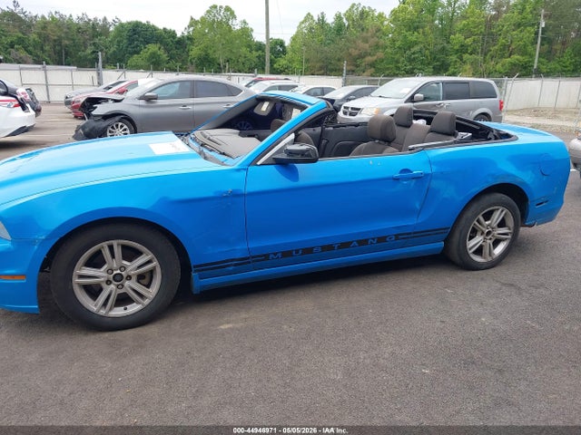 Продажа на аукционе авто 2014 Ford Mustang V6, vin: 1ZVBP8EM3E5240018, номер лота: 44946971
