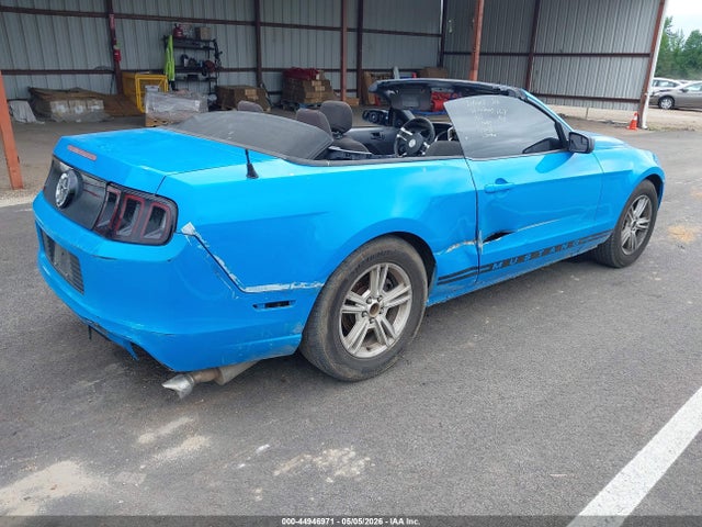 Продажа на аукционе авто 2014 Ford Mustang V6, vin: 1ZVBP8EM3E5240018, номер лота: 44946971