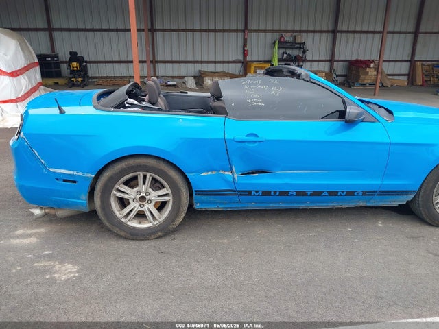 Продажа на аукционе авто 2014 Ford Mustang V6, vin: 1ZVBP8EM3E5240018, номер лота: 44946971