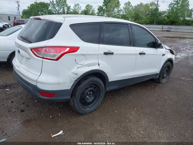 44946980 :رقم المزاد ، 1FMCU0F75FUB73984 vin ، 2015 Ford Escape S مزاد بيع