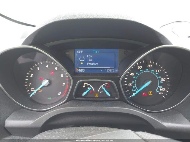 44946980 :رقم المزاد ، 1FMCU0F75FUB73984 vin ، 2015 Ford Escape S مزاد بيع