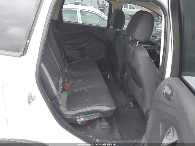 44946980 :رقم المزاد ، 1FMCU0F75FUB73984 vin ، 2015 Ford Escape S مزاد بيع