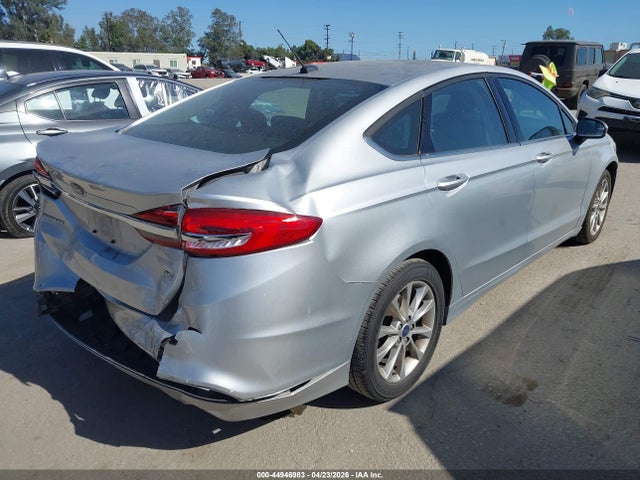 3FA6P0H75HR117744 Ford FUSION SE