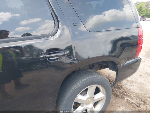 44947004 :رقم المزاد ، 1GNFC13J88R159214 vin ، 2008 Chevrolet Tahoe Lt مزاد بيع