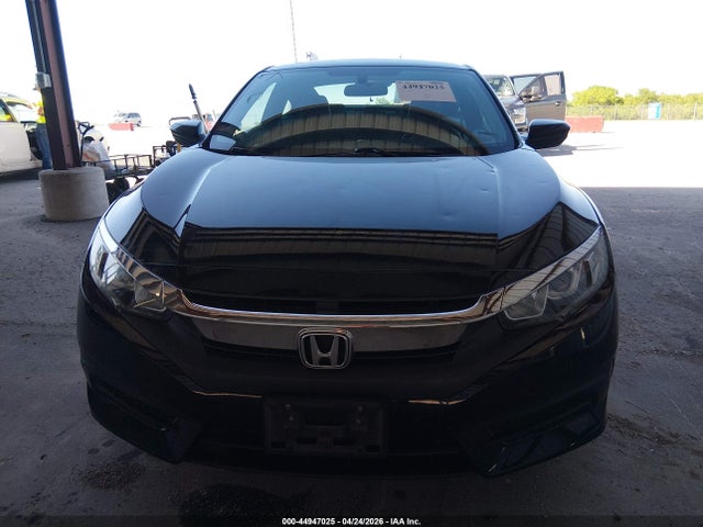 Продаж на аукціоні авто 2018 Honda Civic Lx-p, vin: 2HGFC4B02JH303916, номер лоту: 44947025