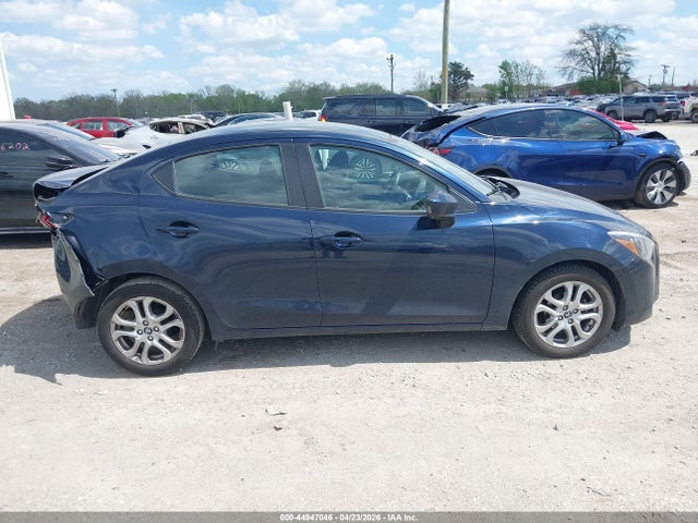 Продажа на аукционе авто 2017 Toyota Yaris Ia, vin: 3MYDLBYV4HY154945, номер лота: 44947046