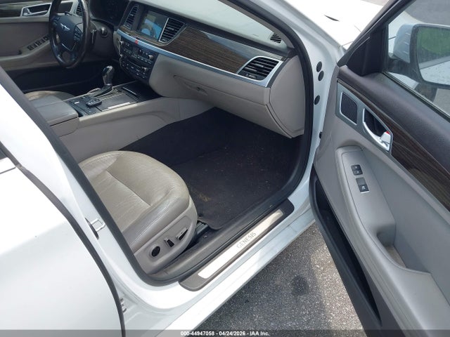 Aukcja sprzedaży 2016 Hyundai Genesis 3.8, vin: KMHGN4JE4GU139273, numer aukcji: 44947058