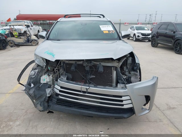 44947074 :رقم المزاد ، 5TDJZRFH9KS620034 vin ، 2019 Toyota Highlander Xle مزاد بيع