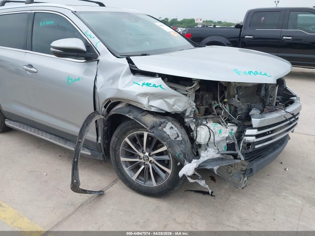 44947074 :رقم المزاد ، 5TDJZRFH9KS620034 vin ، 2019 Toyota Highlander Xle مزاد بيع