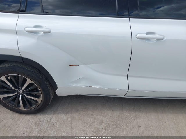 Aukcja sprzedaży 2022 Toyota Highlander Xse, vin: 5TDLZRAH3NS102408, numer aukcji: 44947085