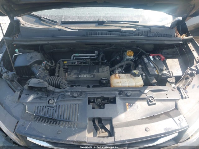 3GNCJKSBXJL362921 Chevrolet TRAX LS