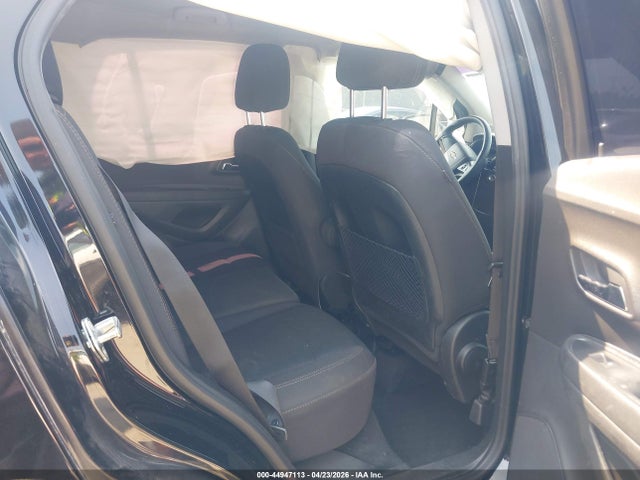 3GNCJKSBXJL362921 Chevrolet TRAX LS
