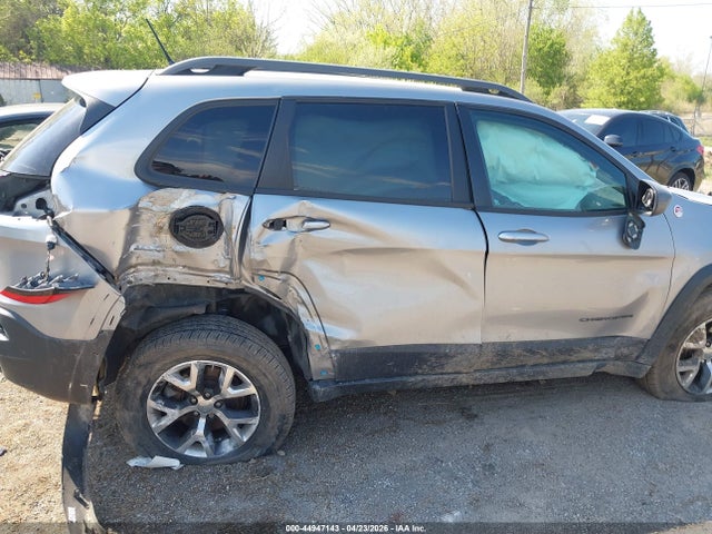 Aukcja sprzedaży 2015 Jeep Cherokee Trailhawk, vin: 1C4PJMBB1FW682720, numer aukcji: 44947143