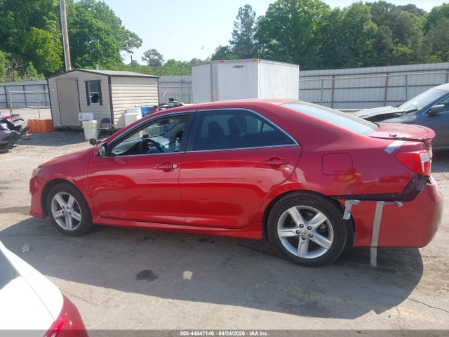 2013 Toyota Camry Se მანქანა იყიდება აუქციონზე, vin: 4T1BF1FK1DU700819, აუქციონის ნომერი: 44947146