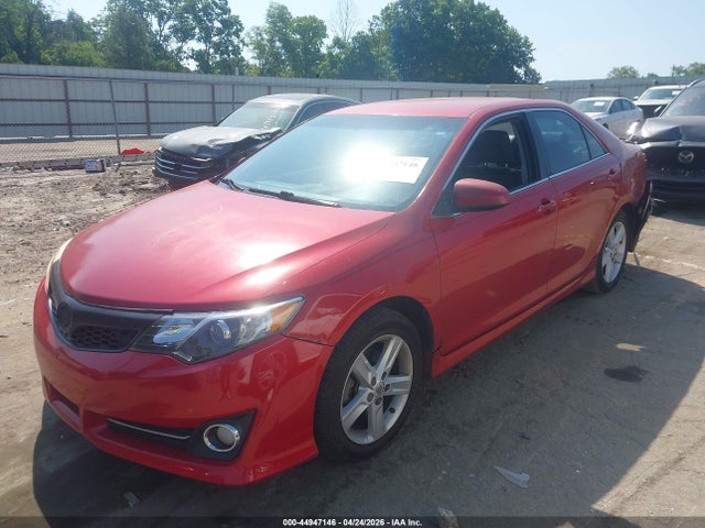 2013 Toyota Camry Se მანქანა იყიდება აუქციონზე, vin: 4T1BF1FK1DU700819, აუქციონის ნომერი: 44947146