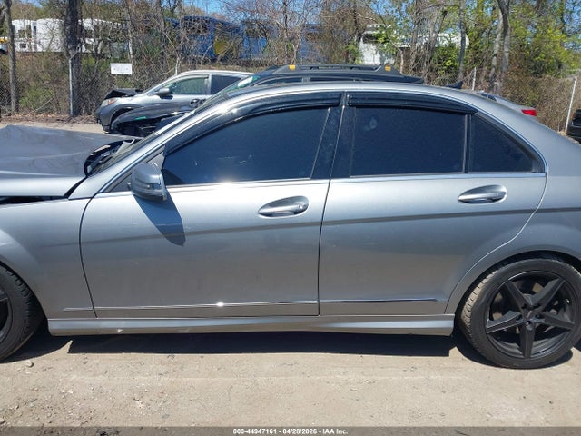 Продаж на аукціоні авто 2013 Mercedes-benz C 300 Sport 4matic, vin: WDDGF8AB3DR247435, номер лоту: 44947161