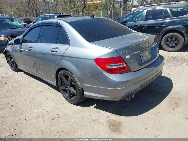 Продаж на аукціоні авто 2013 Mercedes-benz C 300 Sport 4matic, vin: WDDGF8AB3DR247435, номер лоту: 44947161