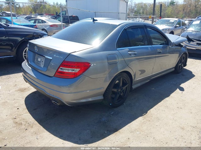 Продаж на аукціоні авто 2013 Mercedes-benz C 300 Sport 4matic, vin: WDDGF8AB3DR247435, номер лоту: 44947161