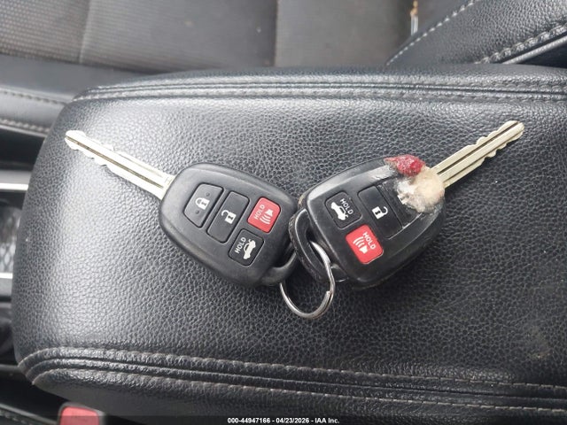 2014 Toyota Corolla S Plus მანქანა იყიდება აუქციონზე, vin: 2T1BURHE2EC038683, აუქციონის ნომერი: 44947166