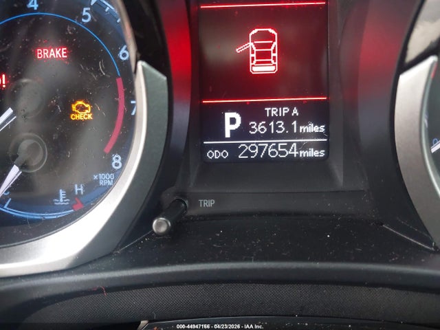 2014 Toyota Corolla S Plus მანქანა იყიდება აუქციონზე, vin: 2T1BURHE2EC038683, აუქციონის ნომერი: 44947166