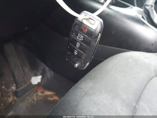Продажа на аукционе авто 2017 Kia Soul +, vin: KNDJP3A53H7877919, номер лота: 44947176