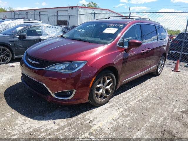 Продажа на аукционе авто 2017 Chrysler Pacifica Touring-l, vin: 2C4RC1BG0HR516052, номер лота: 44947199