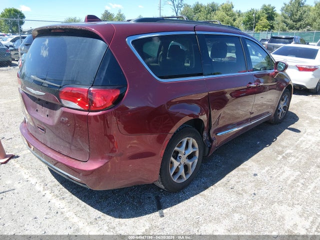 Продажа на аукционе авто 2017 Chrysler Pacifica Touring-l, vin: 2C4RC1BG0HR516052, номер лота: 44947199