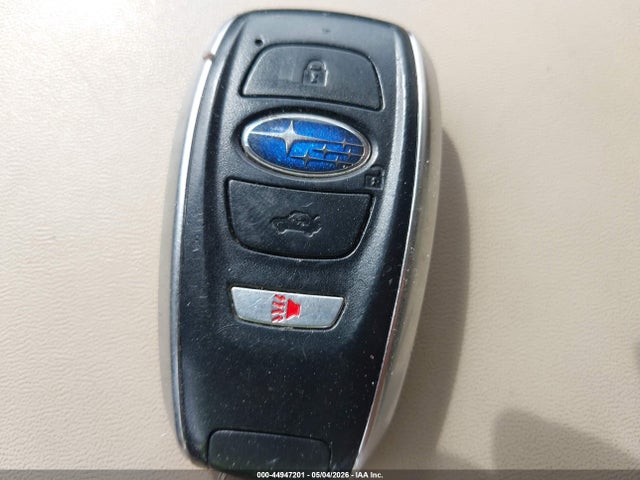 Продажа на аукционе авто 2015 Subaru Outback 2.5i Limited, vin: 4S4BSBNC3F3282056, номер лота: 44947201