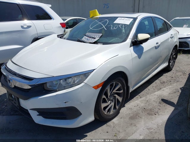 Honda CIVIC EX 2017 2HGFC2F70HH512061 Image 2