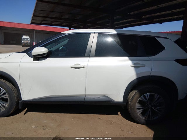 JN8BT3BAXPW434459 Nissan Rogue Sv Fwd