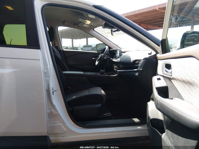 JN8BT3BAXPW434459 Nissan Rogue Sv Fwd