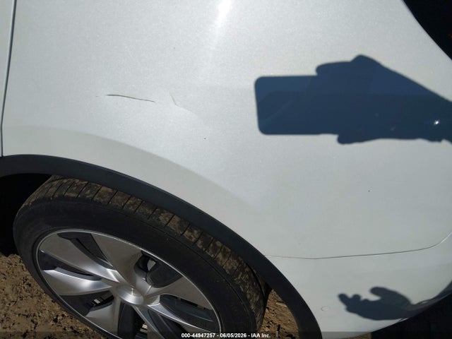 2021 Tesla Model Y Standard Range Rear-wheel Drive მანქანა იყიდება აუქციონზე, vin: 5YJYGDED8MF109556, აუქციონის ნომერი: 44947257