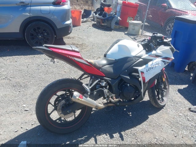 MH3RH06Y9GK013794 Yamaha YZFR3