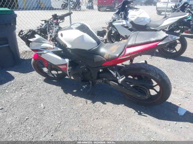 MH3RH06Y9GK013794 Yamaha YZFR3