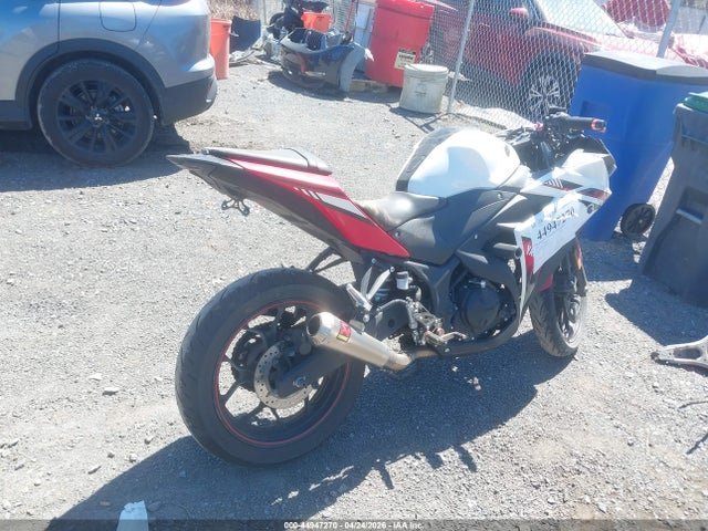 MH3RH06Y9GK013794 Yamaha YZFR3