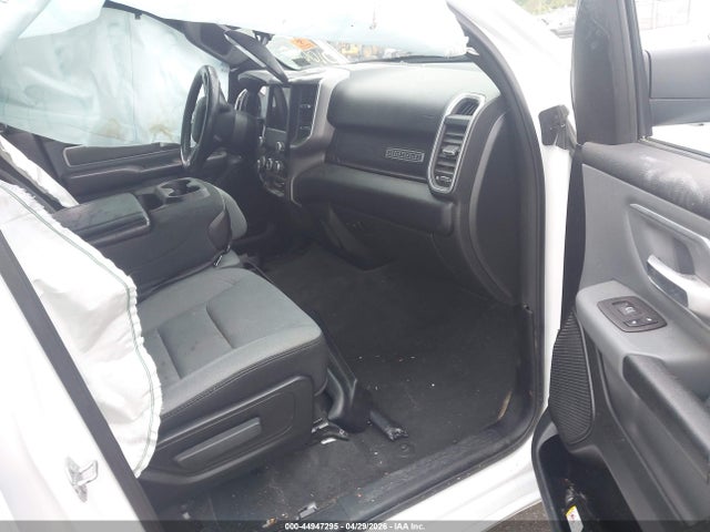 44947295 :رقم المزاد ، 1C6SRFMT7MN725486 vin ، 2021 Ram 1500 Big Horn  4x4 6'4 Box مزاد بيع