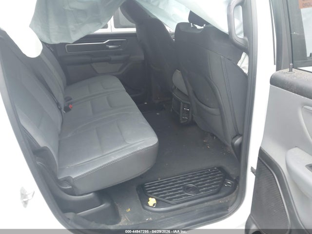 44947295 :رقم المزاد ، 1C6SRFMT7MN725486 vin ، 2021 Ram 1500 Big Horn  4x4 6'4 Box مزاد بيع