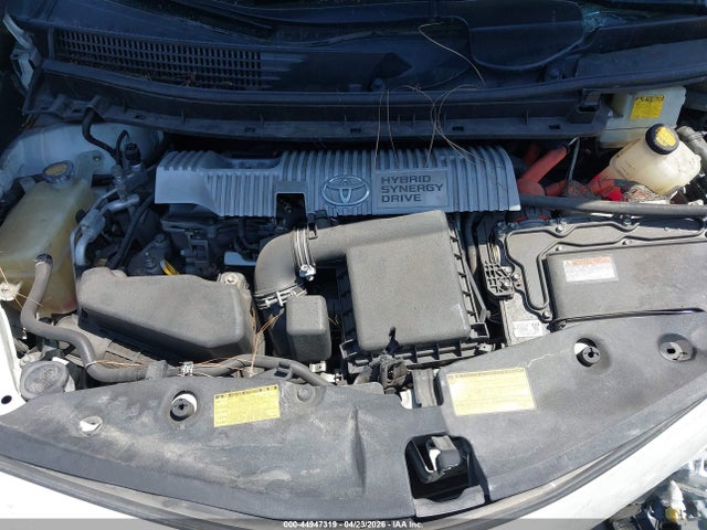 JTDZN3EU8E3314118 Toyota Prius V Five