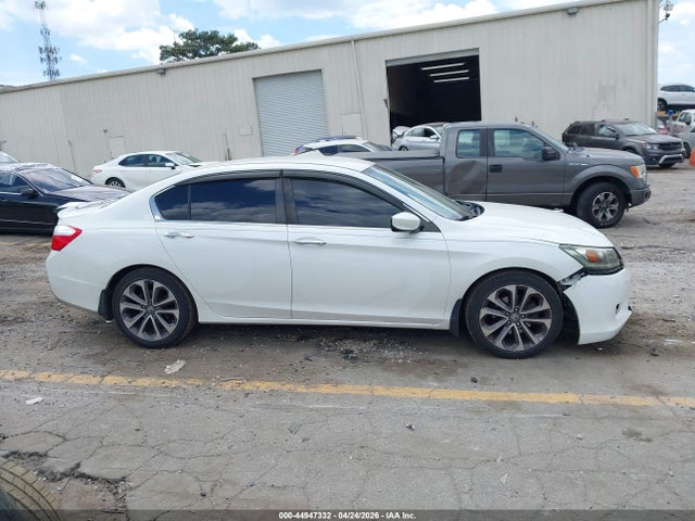 Продажа на аукционе авто 2015 Honda Accord Sport, vin: 1HGCR2F5XFA000402, номер лота: 44947332