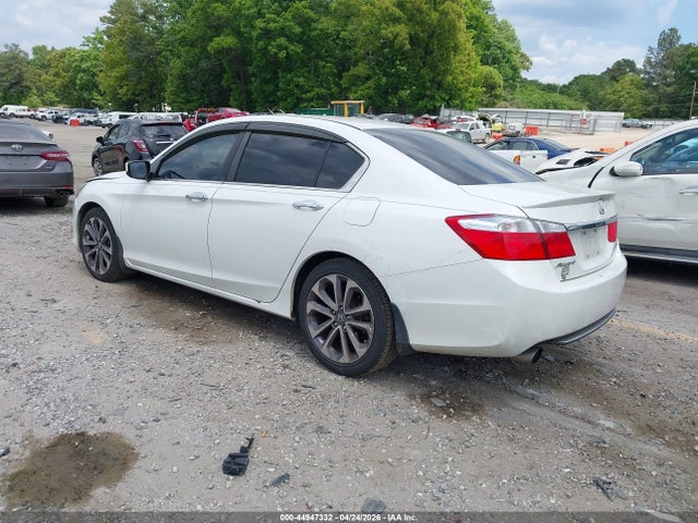 Продажа на аукционе авто 2015 Honda Accord Sport, vin: 1HGCR2F5XFA000402, номер лота: 44947332
