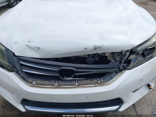 Продажа на аукционе авто 2015 Honda Accord Sport, vin: 1HGCR2F5XFA000402, номер лота: 44947332